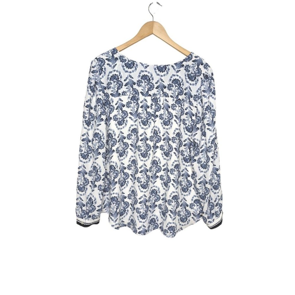 Ann Taylor LOFT Women's Top Size XL Blue and White Floral FLOWY Relaxed Fit b6 - Picture 3 of 11